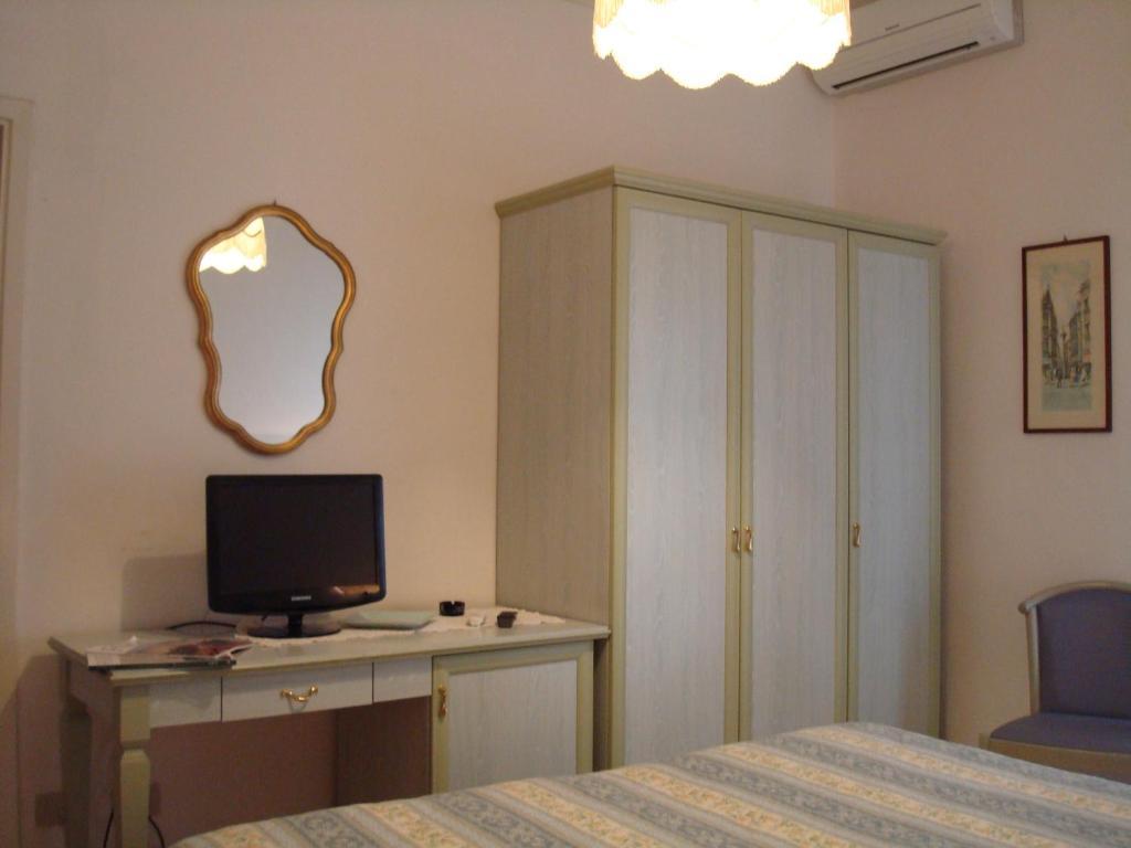 Hotel Villa Rona フォルテ・デイ・マルミ 部屋 写真